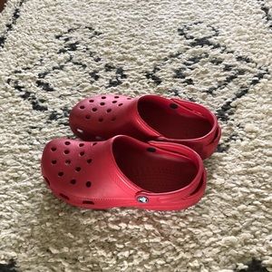 CROCS-Red